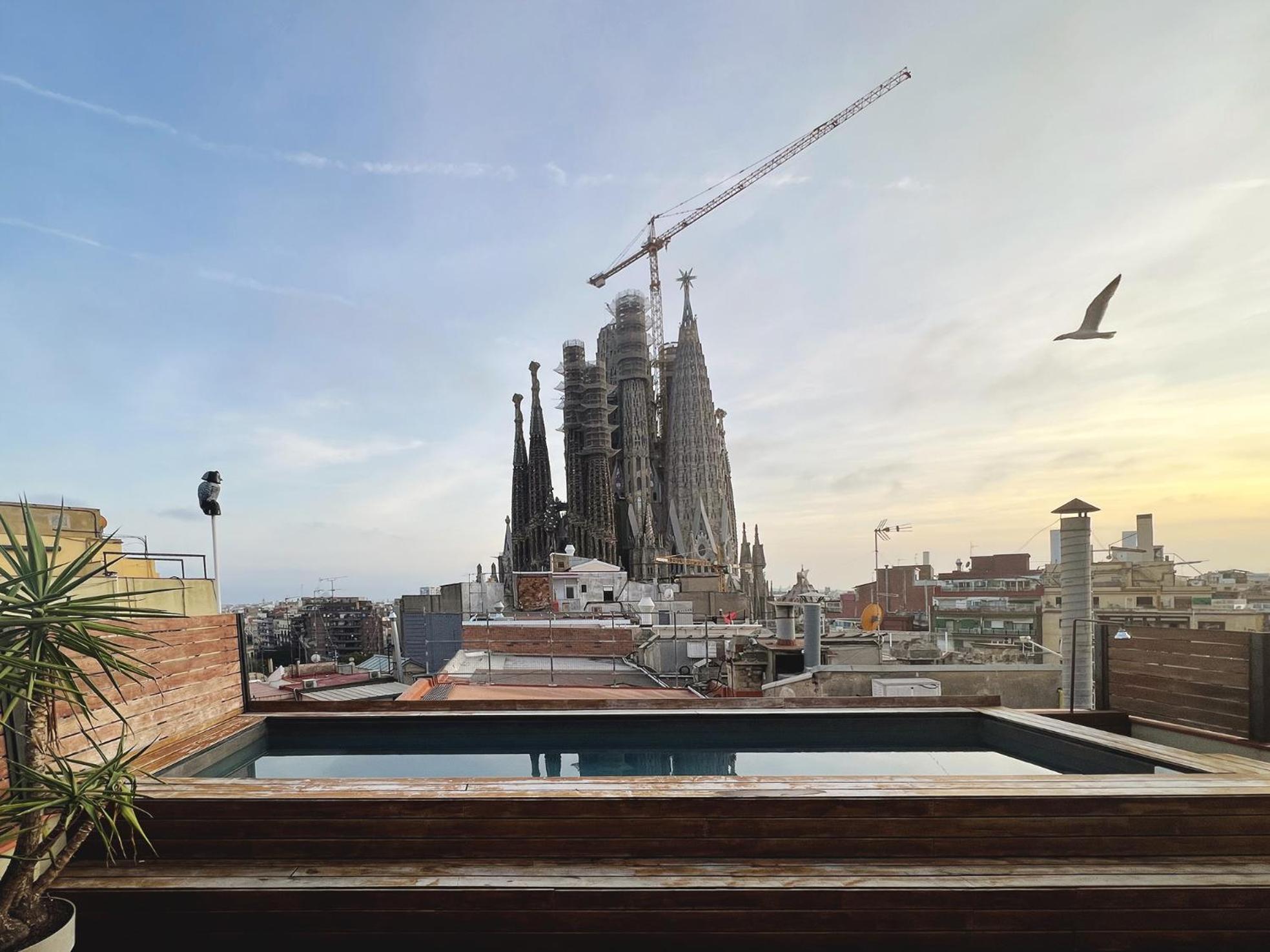 Enjoybcn Gaudi Apartments Barcelona Exterior photo