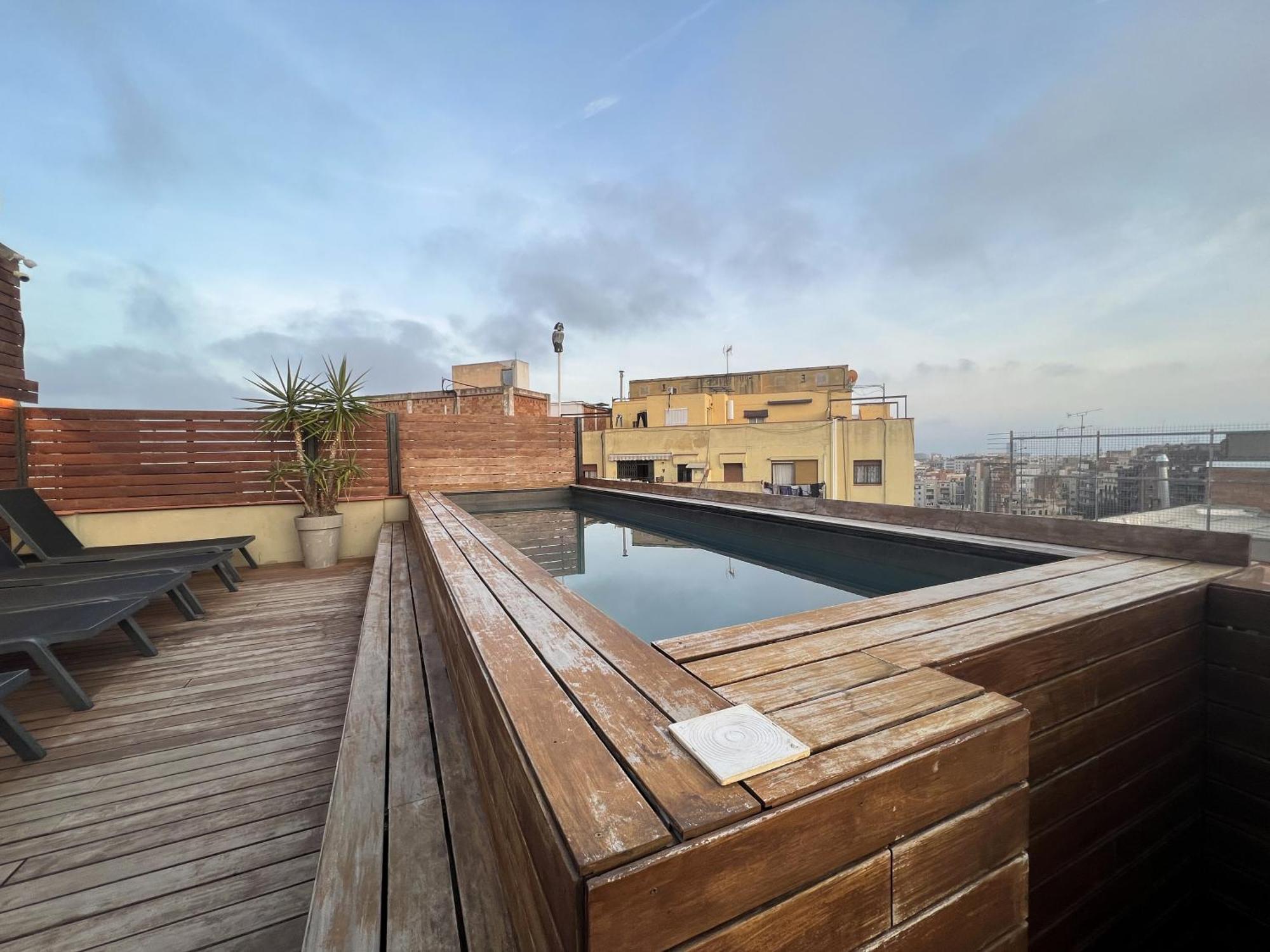 Enjoybcn Gaudi Apartments Barcelona Exterior photo