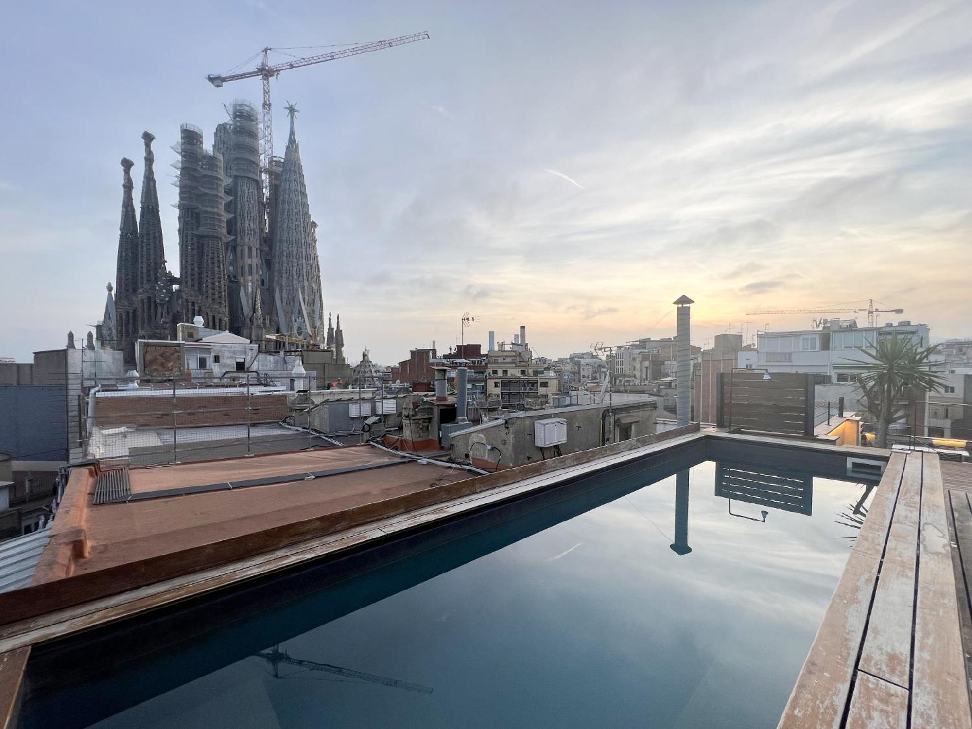 Enjoybcn Gaudi Apartments Barcelona Exterior photo